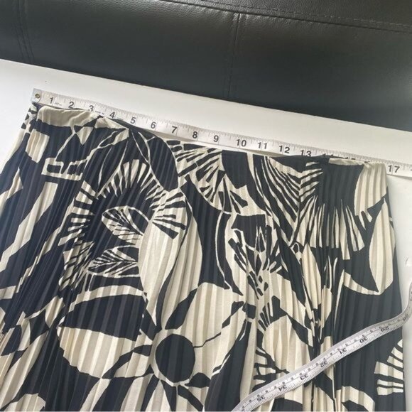 Ralph Lauren Collection Floral Pleated Midi Skirt Silk Size 10 - Picture 2 of 13